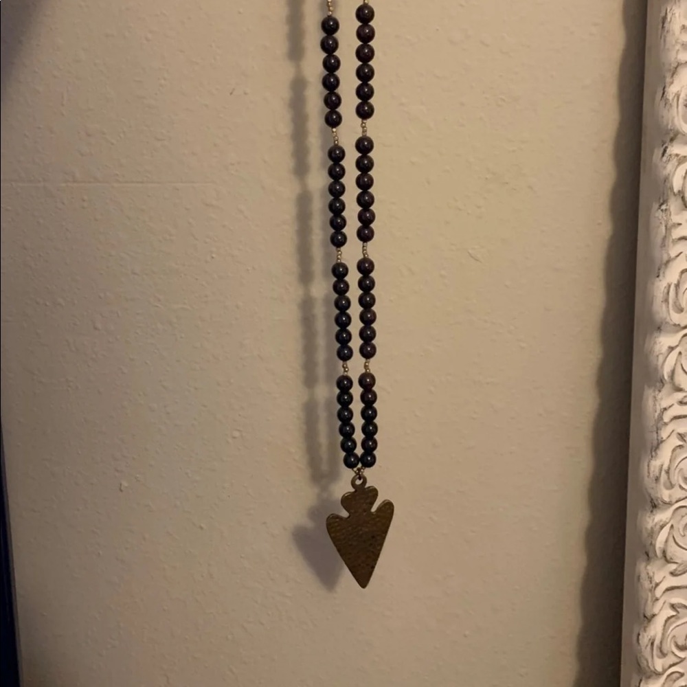 Long pendant necklace
